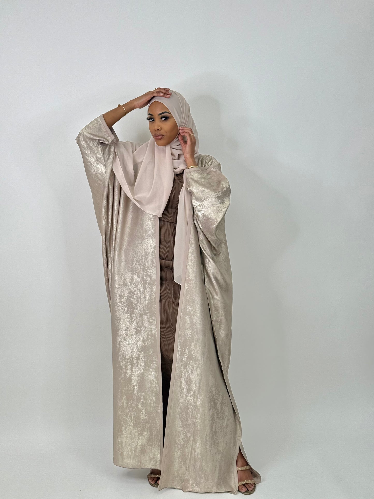 Classic & Gold Abaya