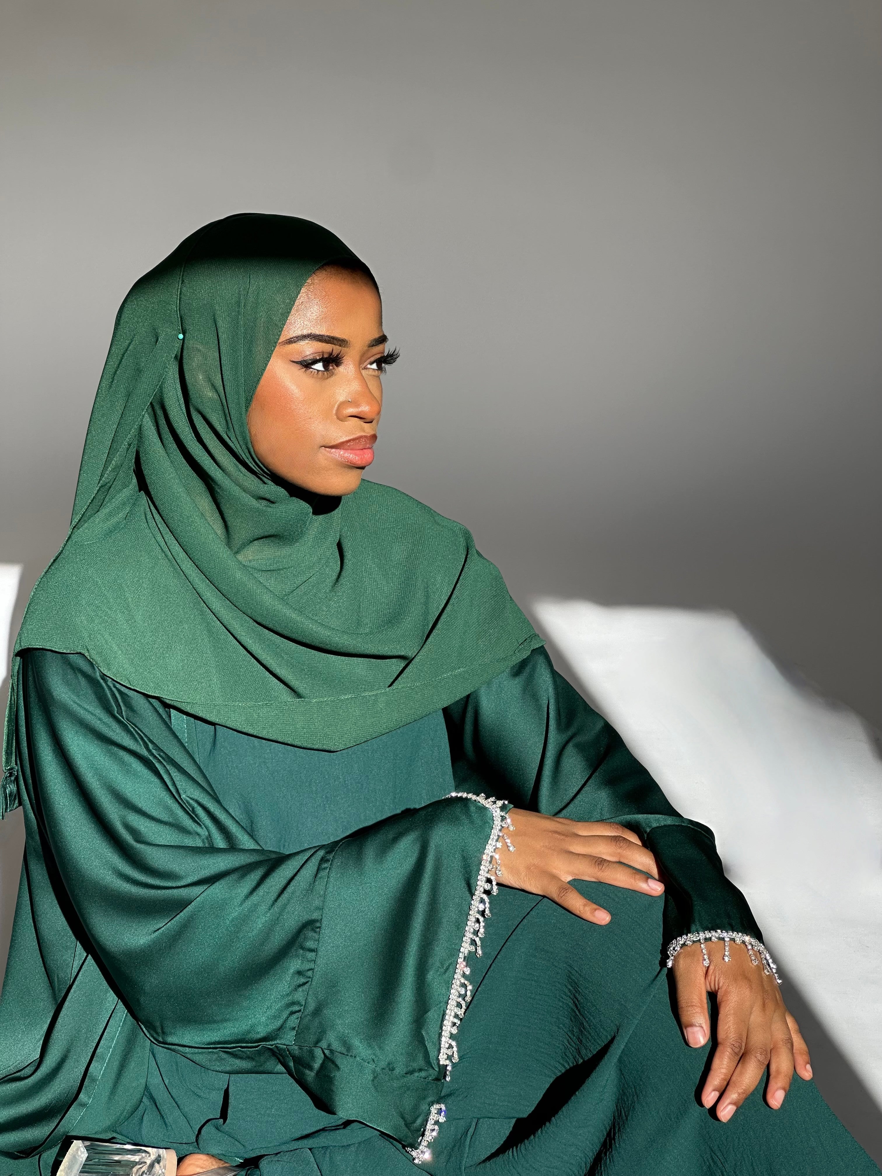 Emerald diamond split wrist abaya set – osomodest